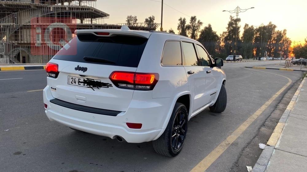 جيب جراند شيروكي